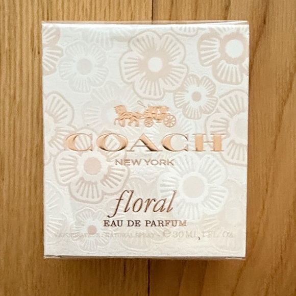 Coach Other - BRAND NEW! Coach Floral Eau de Parfum - White & Blush Box